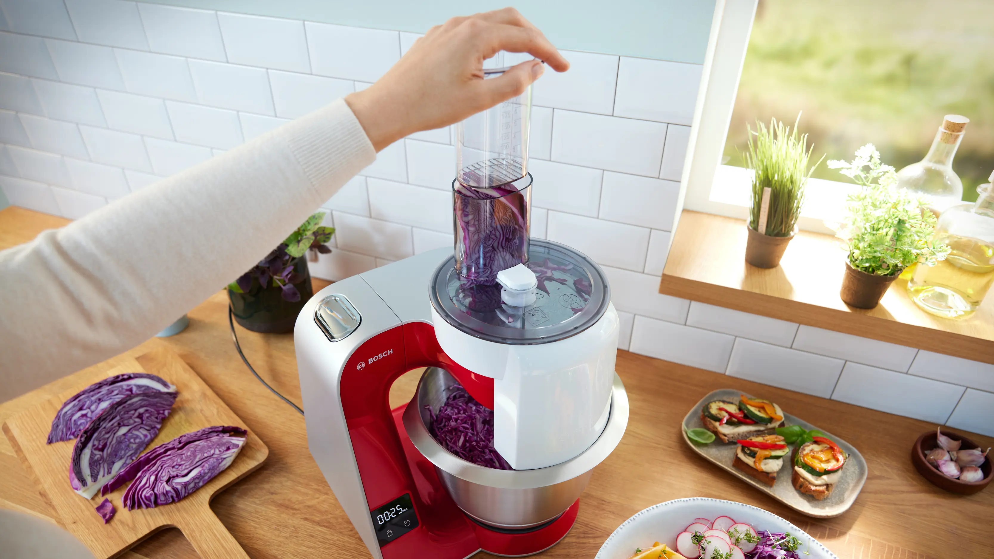 Serie 4 Mutfak Makinesi MUM 5 1000 W Kırmızı, Gümüş - Gorsel 9