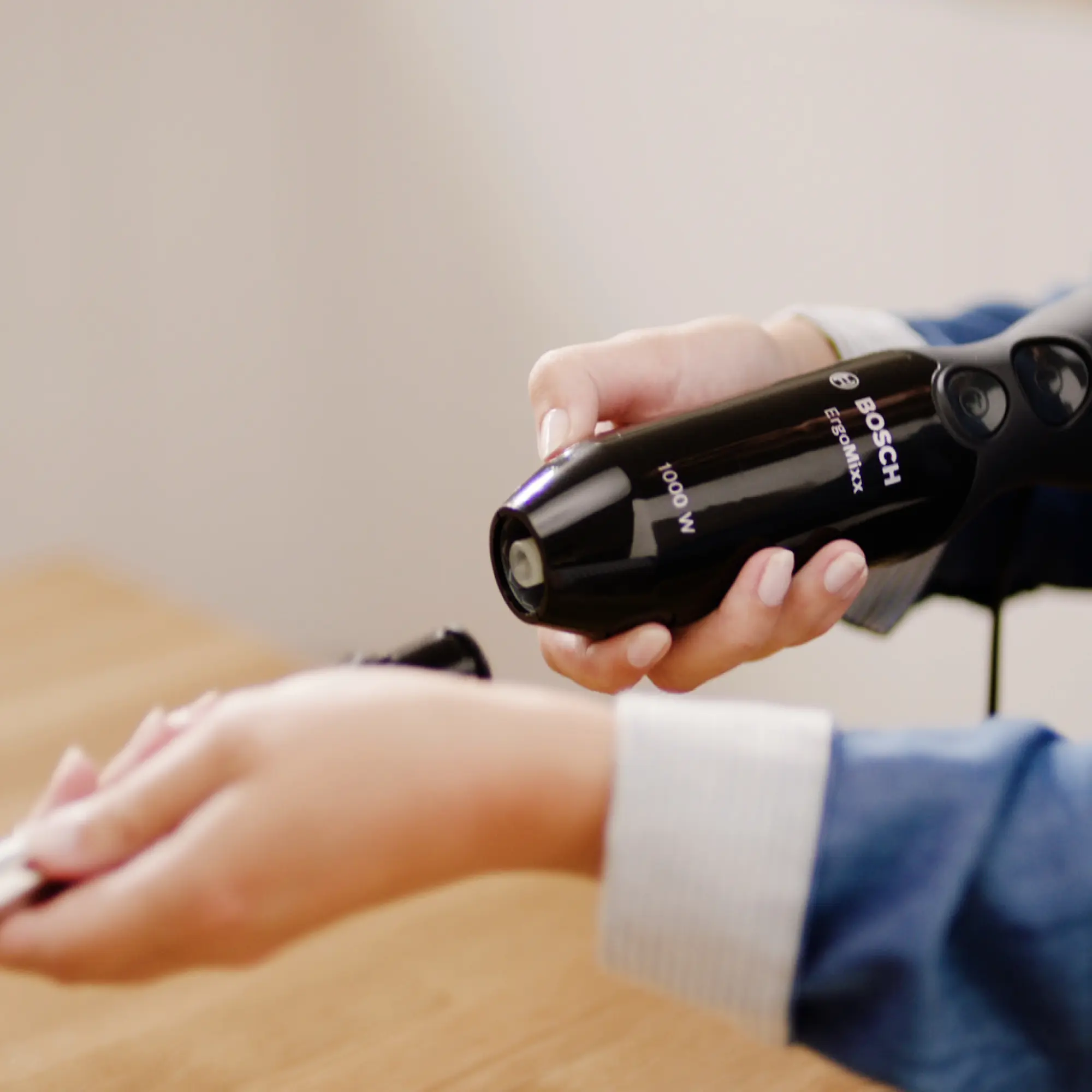 MS6CB61V5 El Blenderı ErgoMixx 1000 W Siyah, Antrasit - Gorsel 7